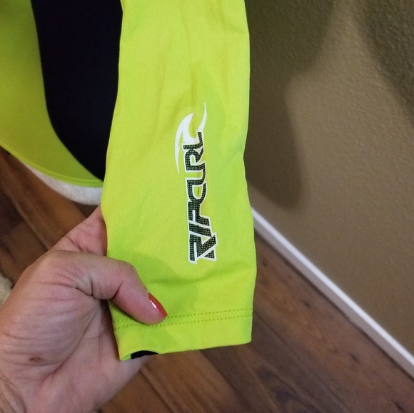 Kids Neon-Green Surf Rash Guard - RipCurl - Picture 3 of 5